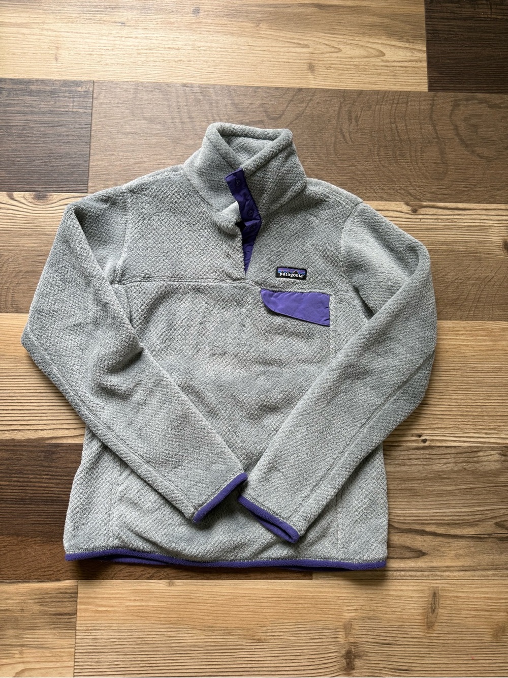 Patagonia Heather Gray Fleece Pullover Purple Trim Hiking GranolaGirl Gorpcore